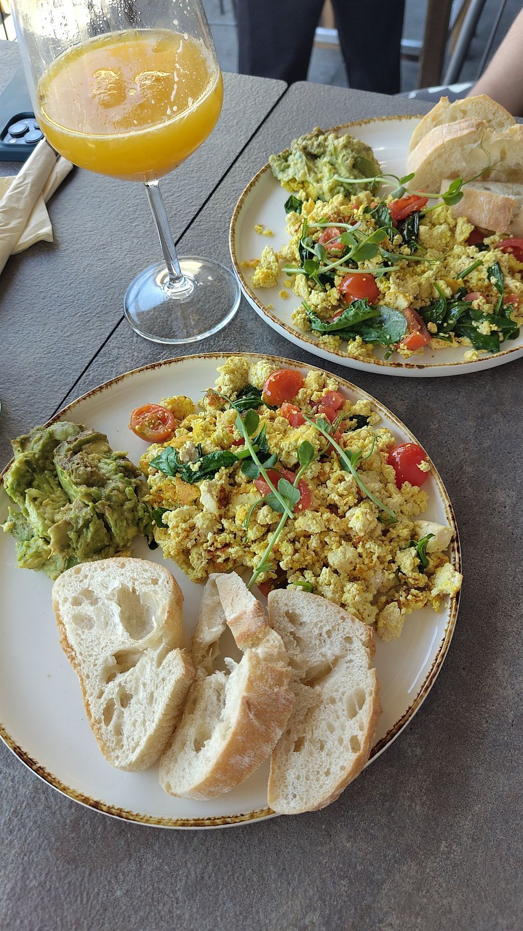 Tofu scramble z zelenjavo